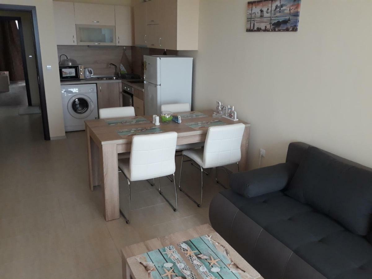 Ferienwohnung Таня 8 Pomorie Exterior foto
